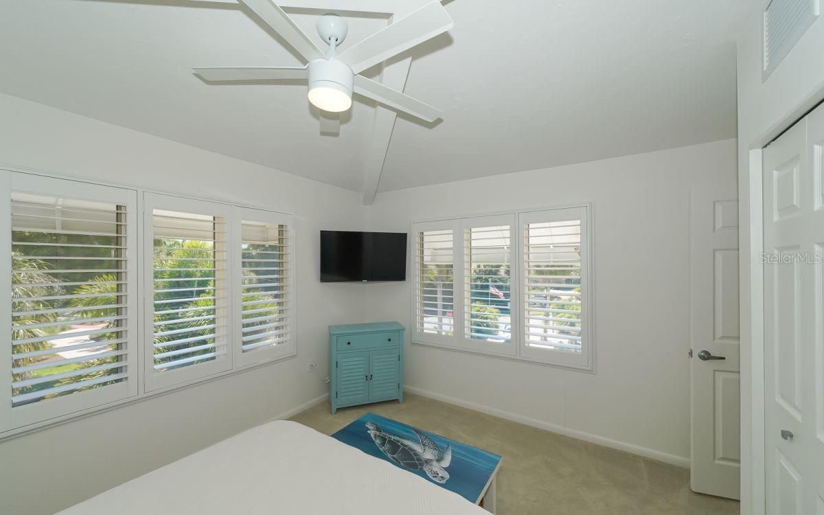 228 Van Buren Dr Property Photo 28