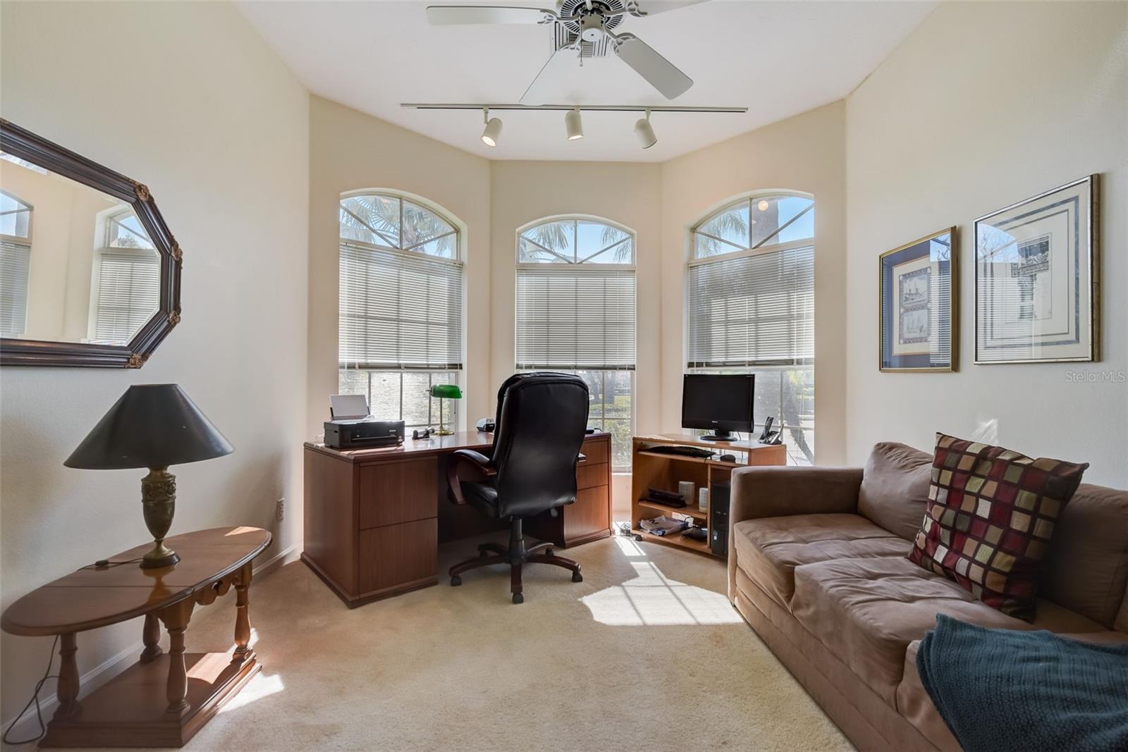 4653 Hadfield Dr Property Photo 16