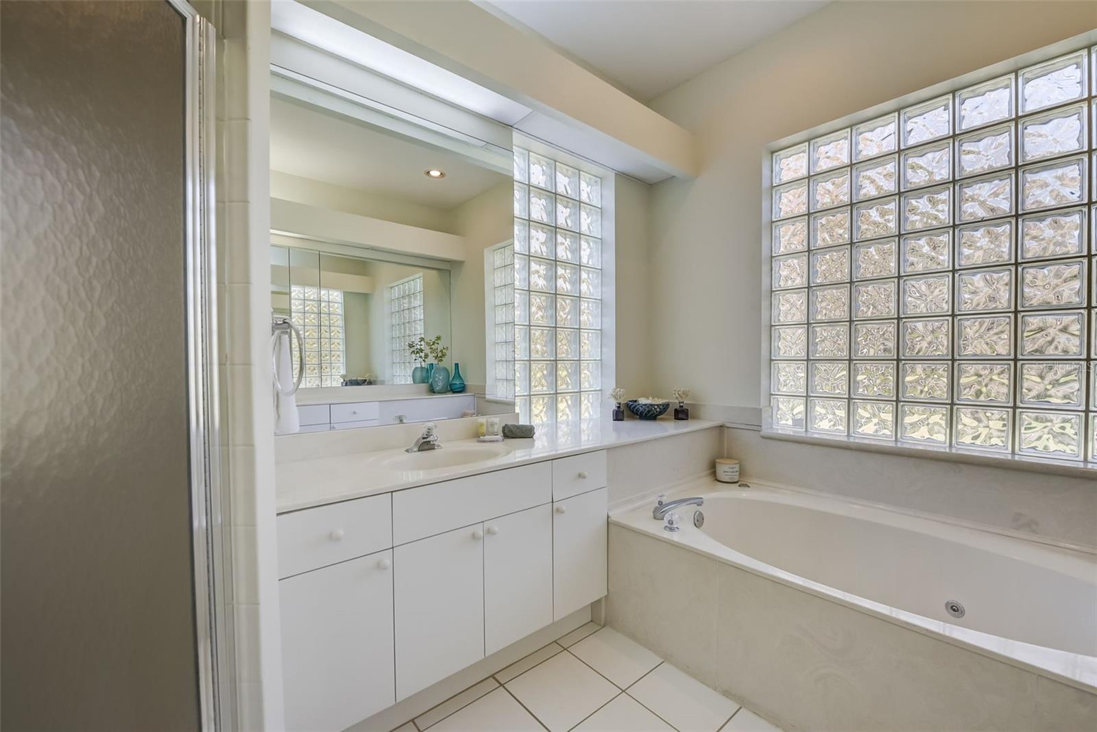 4653 Hadfield Dr Property Photo 40