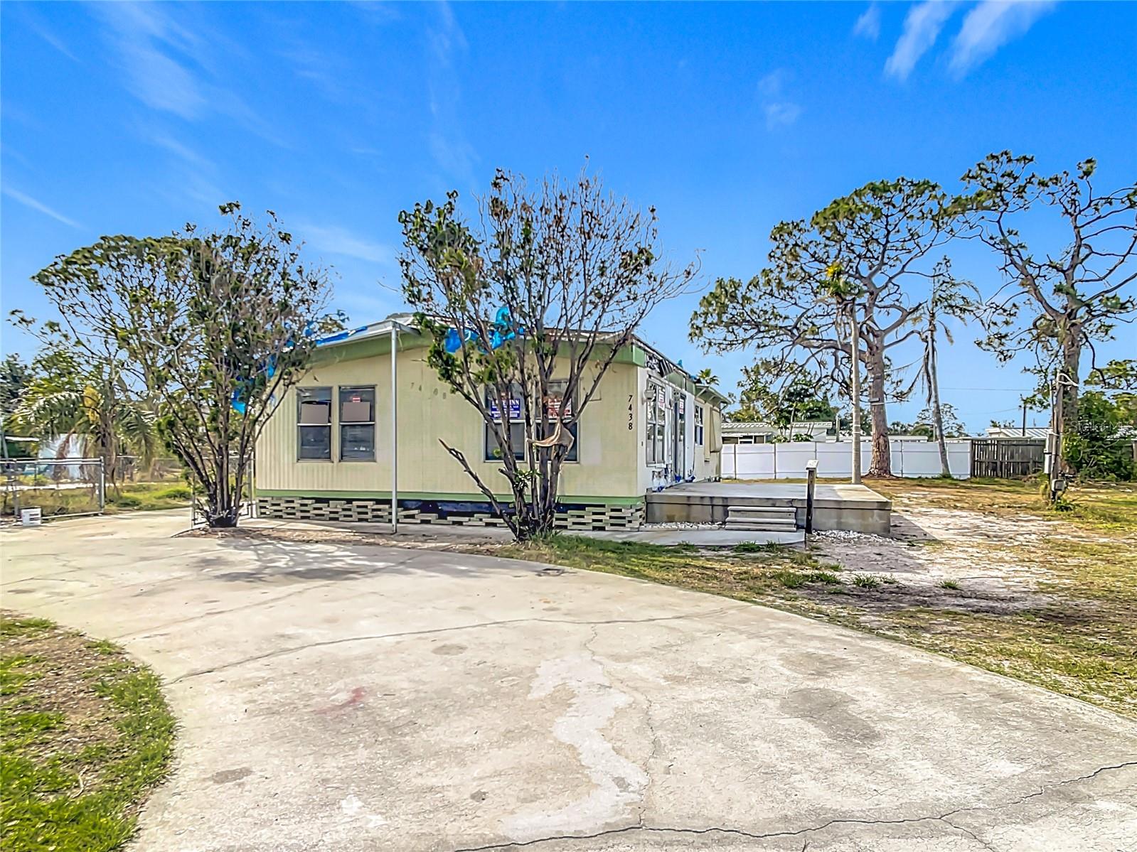 7438 San Casa Dr Property Photo 1