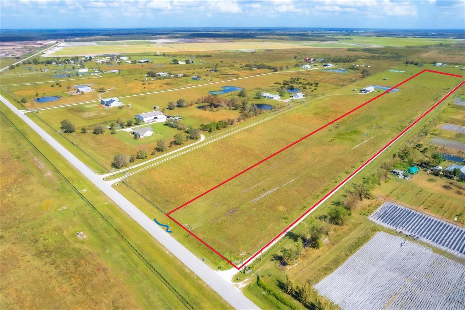 M-j Rd Property Photo 2