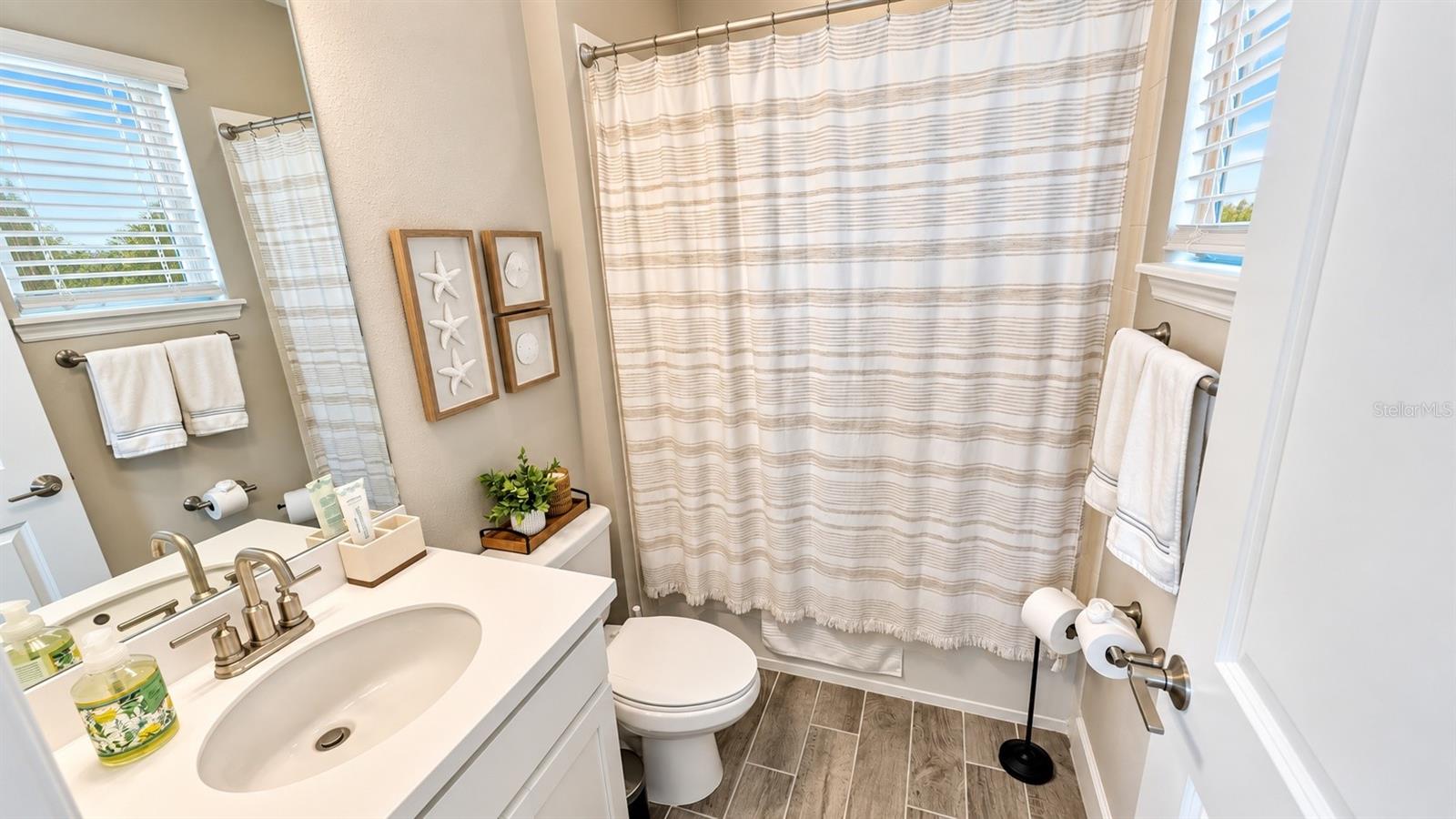 5419 Summit Gln Property Photo 28