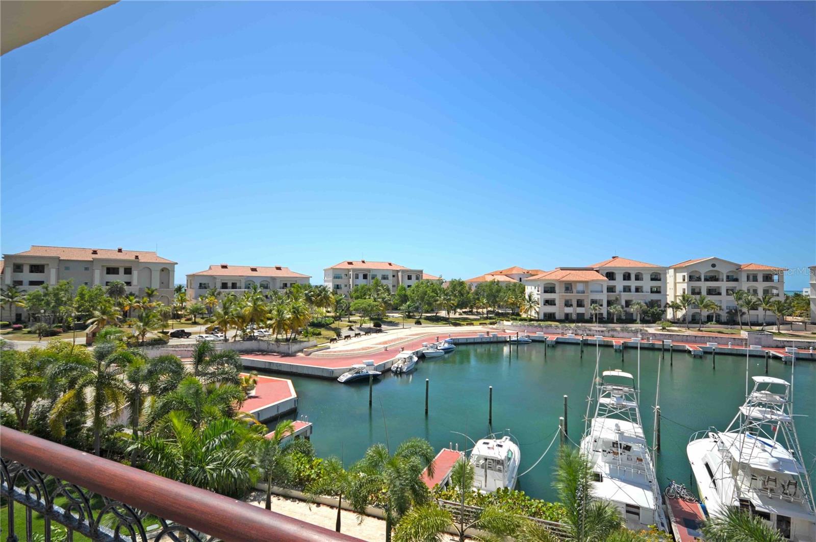 Edificio7 Aquamarina #724 Property Photo 24