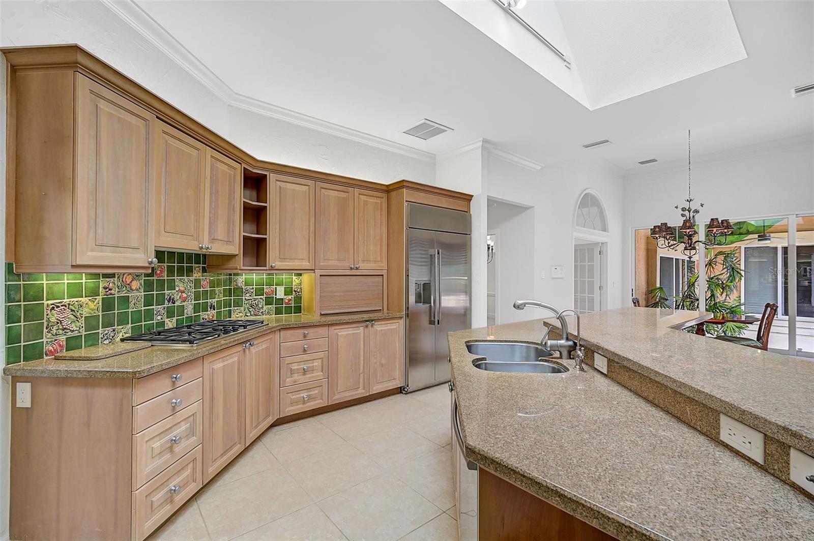 909 Macewen Dr Property Photo 14