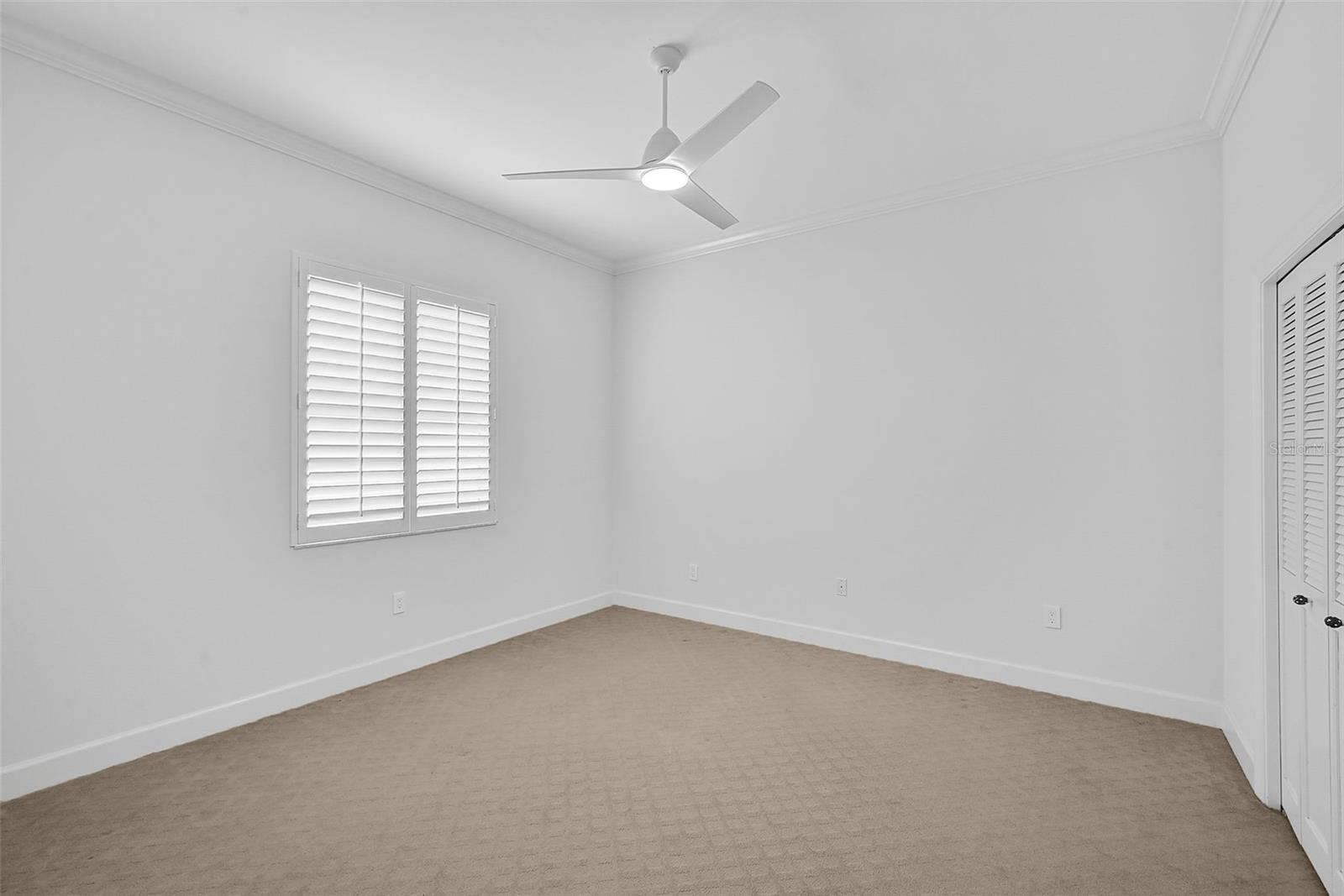 909 Macewen Dr Property Photo 33