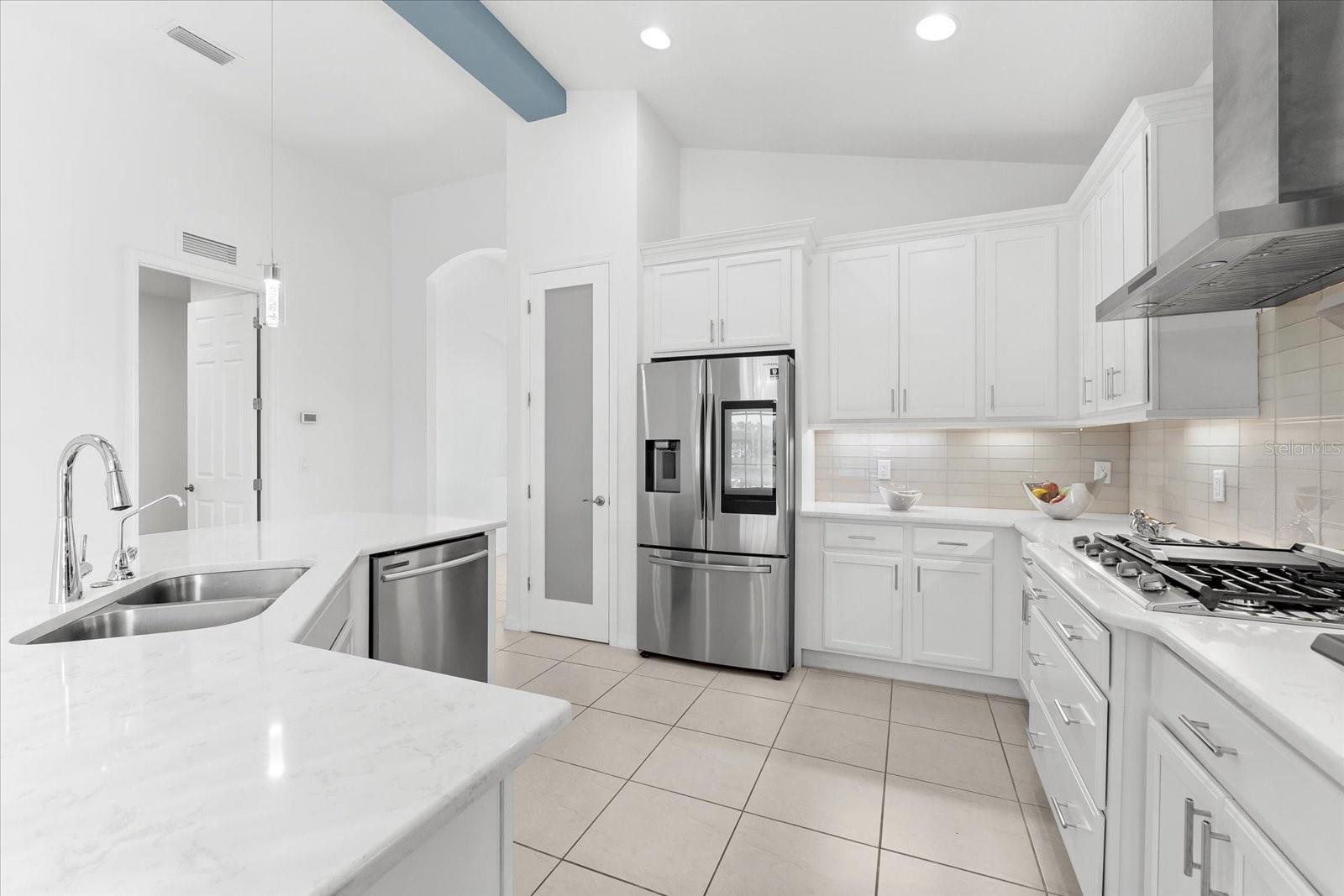 12918 Rainwashed Loop Property Photo 9