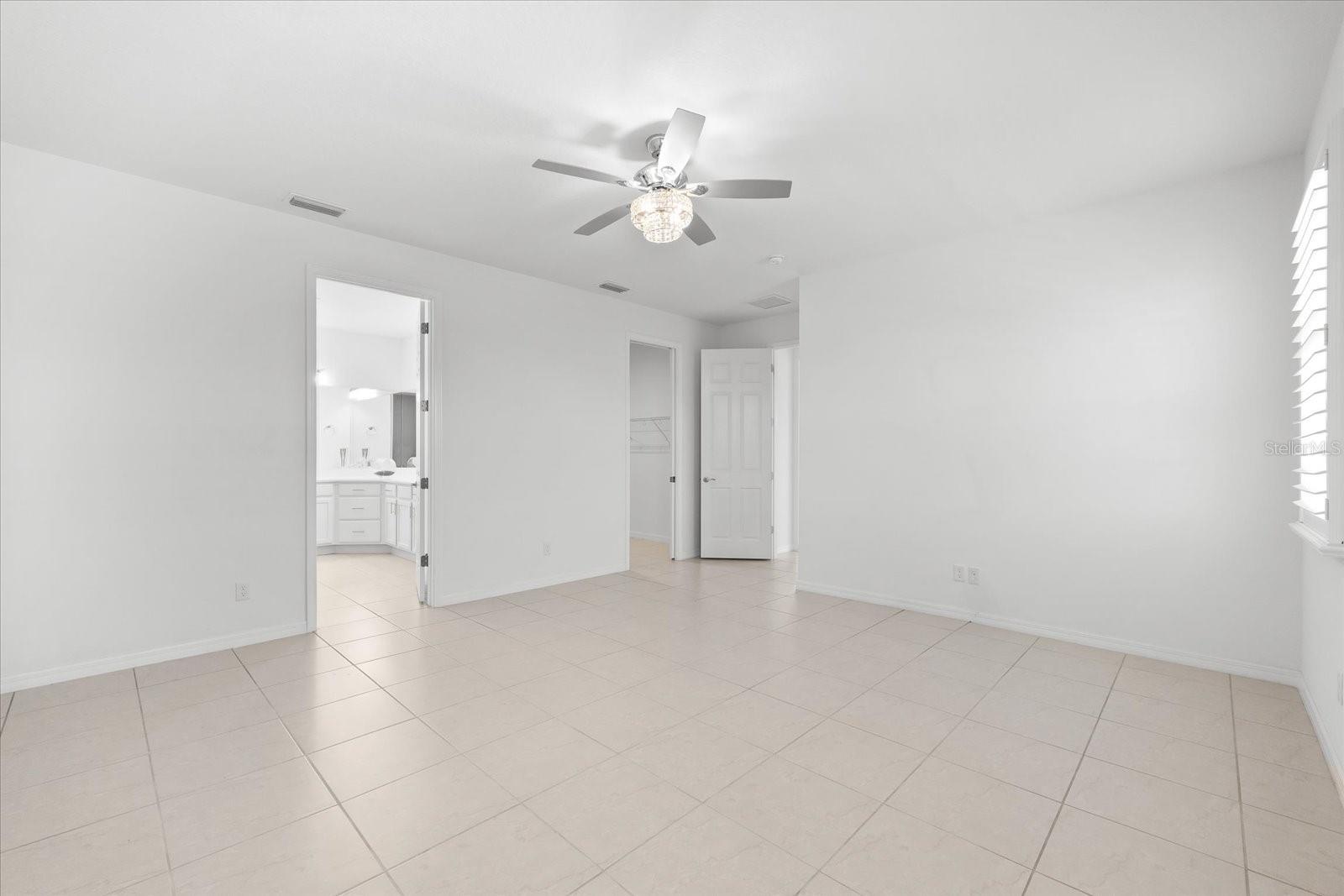 12918 Rainwashed Loop Property Photo 24