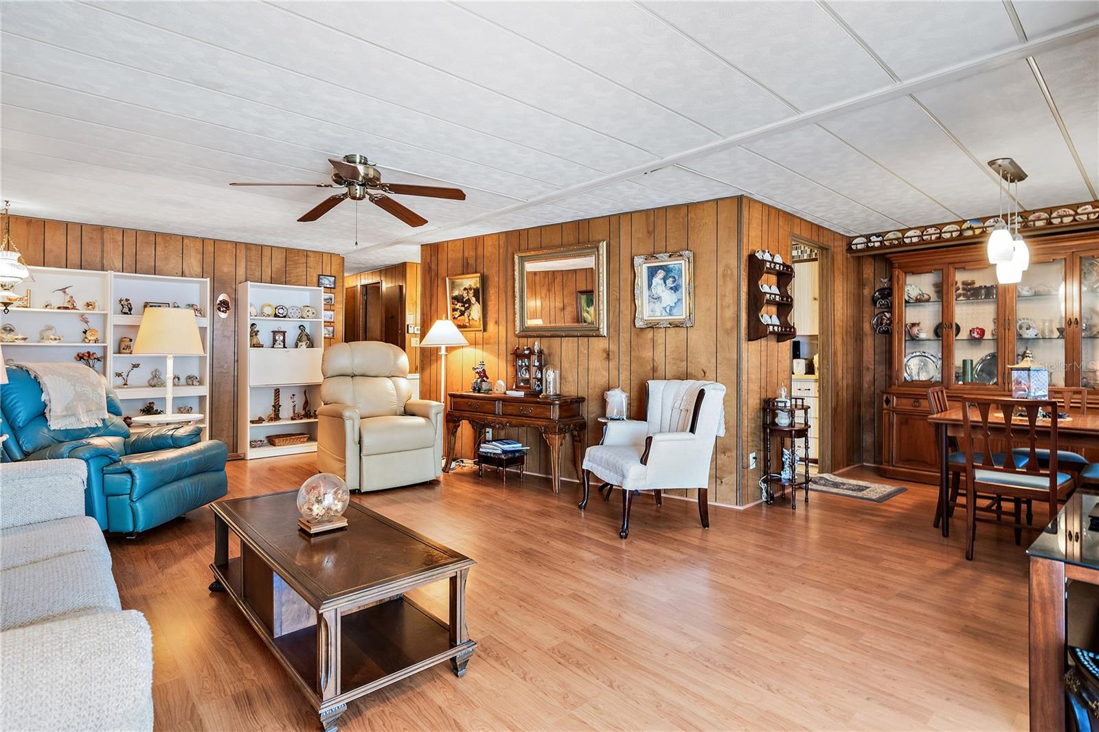 3410 Spanish Oak Ter Property Photo 3