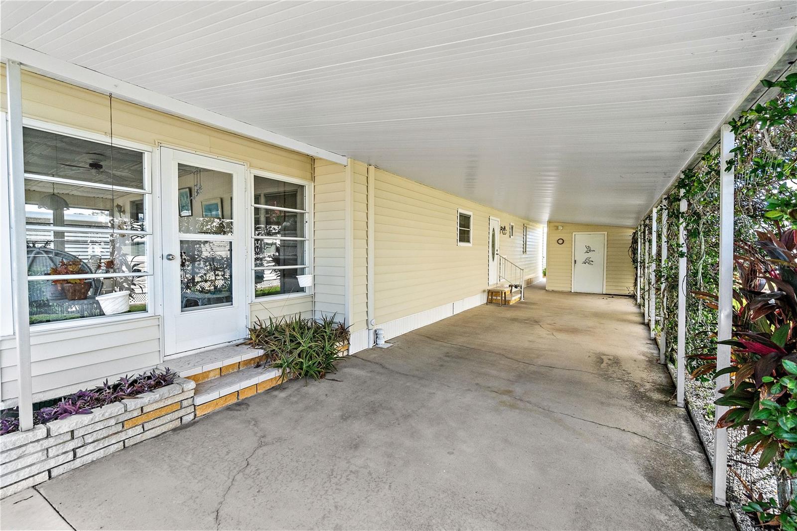 3410 Spanish Oak Ter Property Photo 33