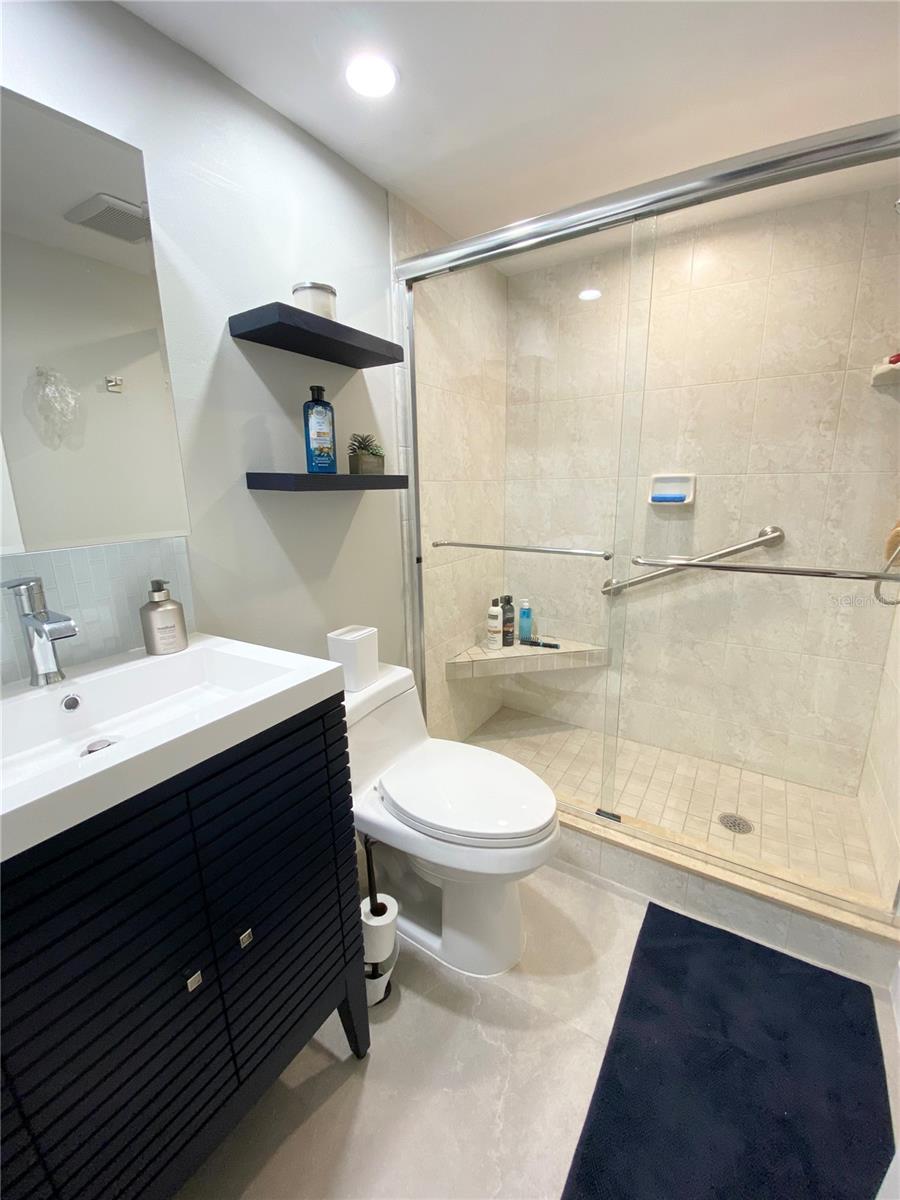 1628 Clower Creek Dr #125 Property Photo 19