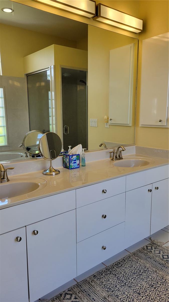 7557 Fairlinks Ct Property Photo 23
