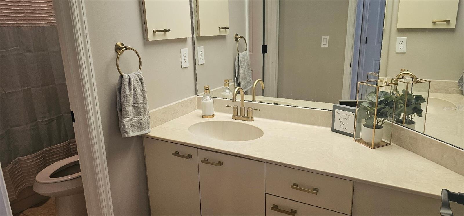 4026 Lyndhurst Ct #13 Property Photo 18