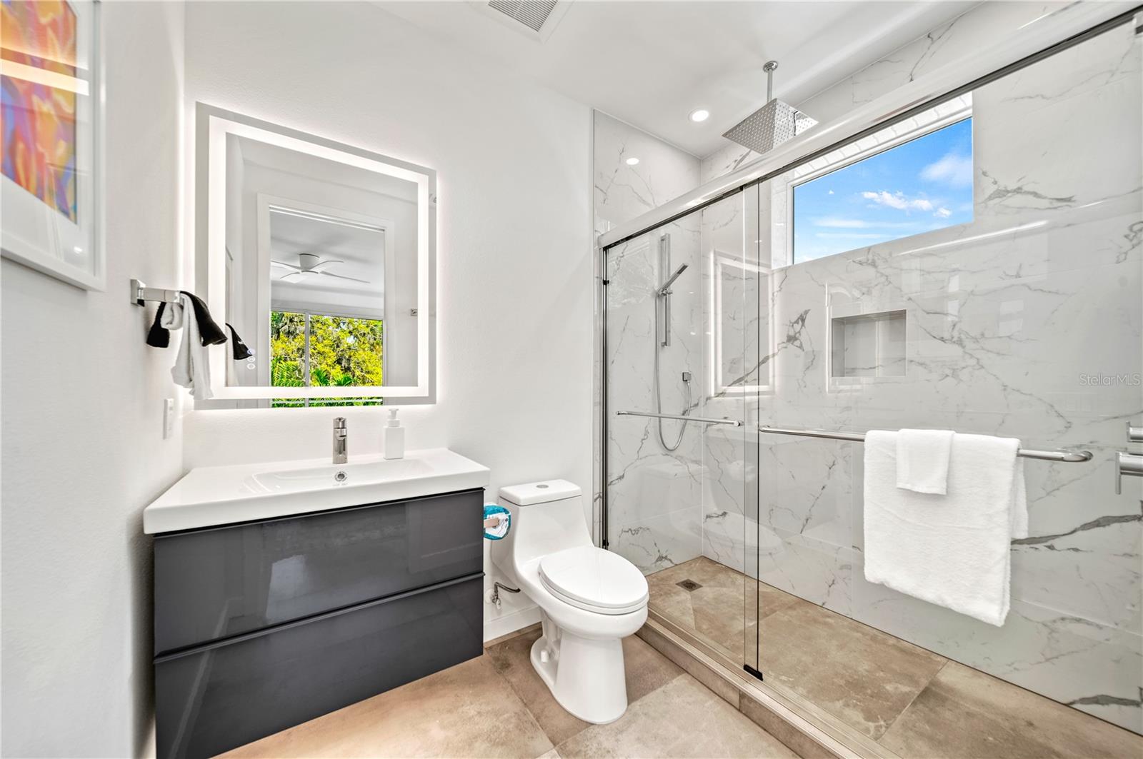 2327 Hillview St Property Photo 42