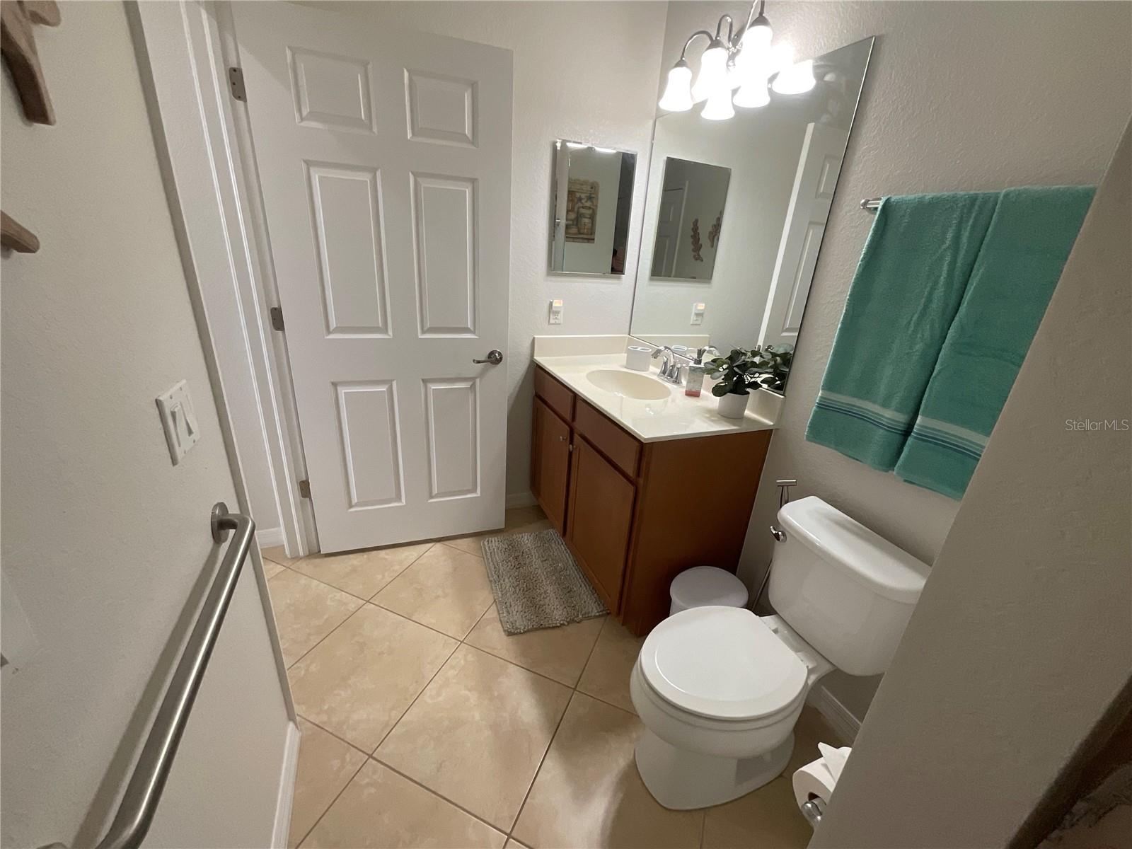 8105 Grand Estuary Trl #404 Property Photo 19