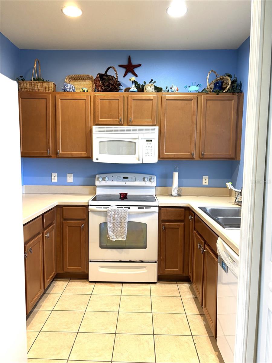 3825 45th Ter W #104 Property Photo 3
