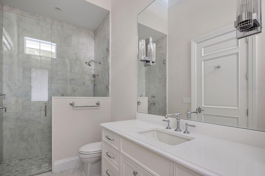 4015 Nw 85th Ter Property Photo 21