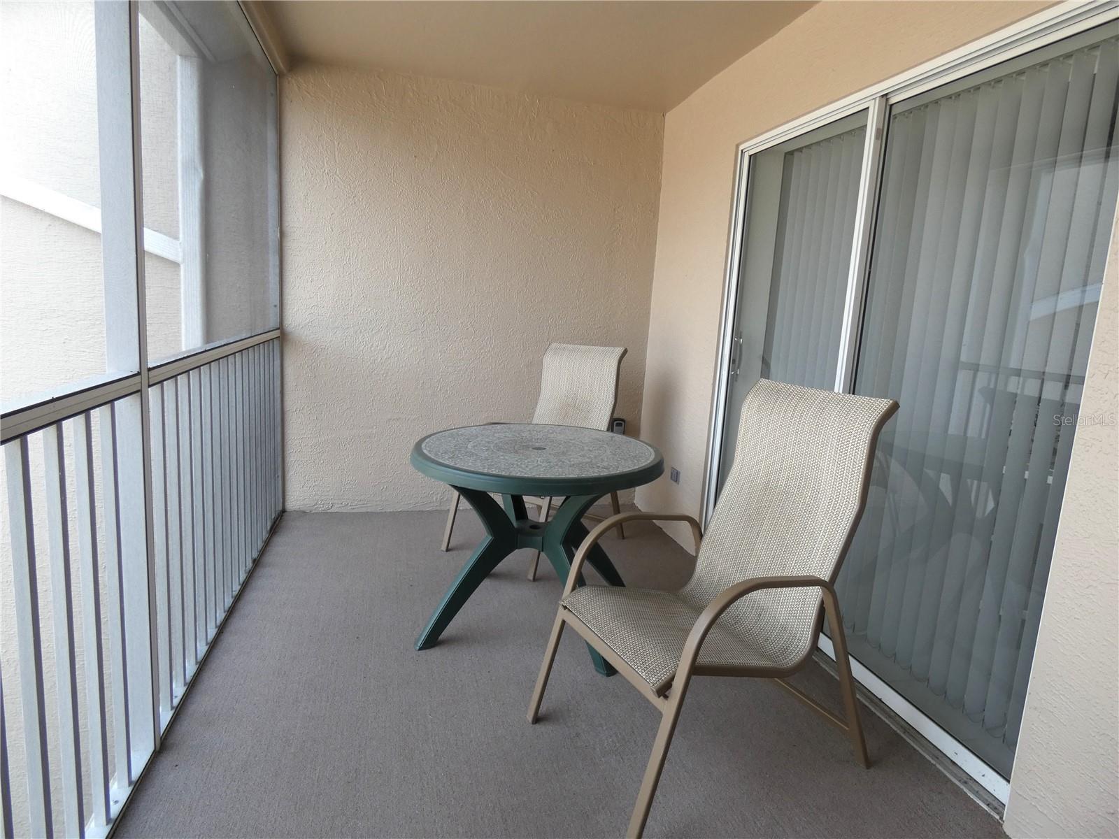 9641 Castle Point Dr #1225 Property Photo 3