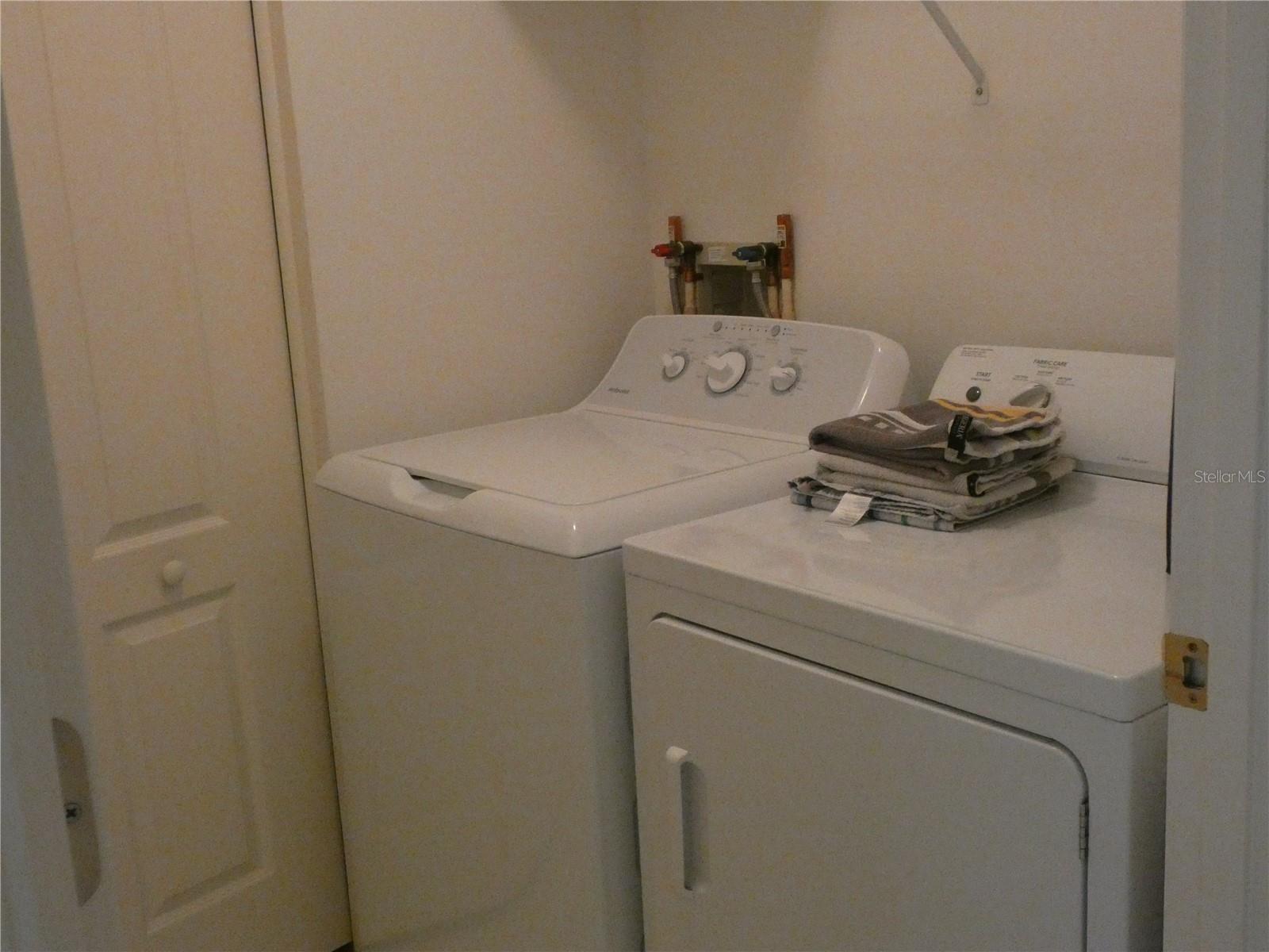 9641 Castle Point Dr #1225 Property Photo 16