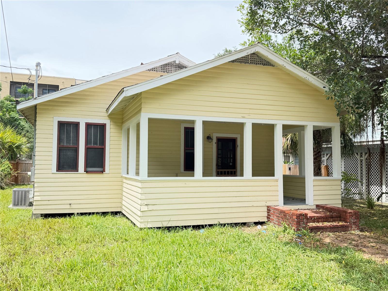 1569 7th St Property Photo 4