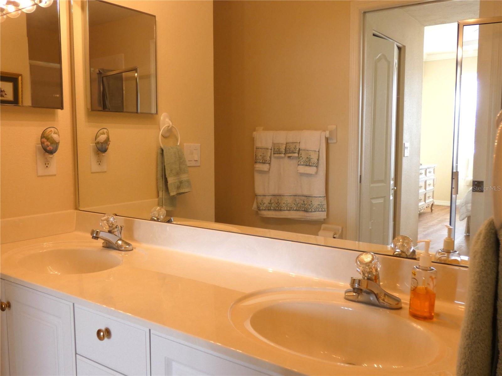 4639 Chapel Hill Dr #2912 Property Photo 14