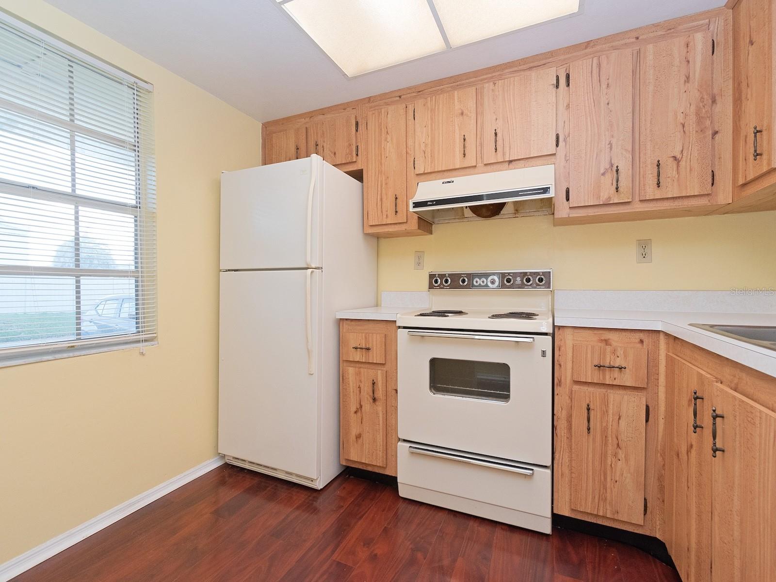 2465 Northside Dr #906 Property Photo 5
