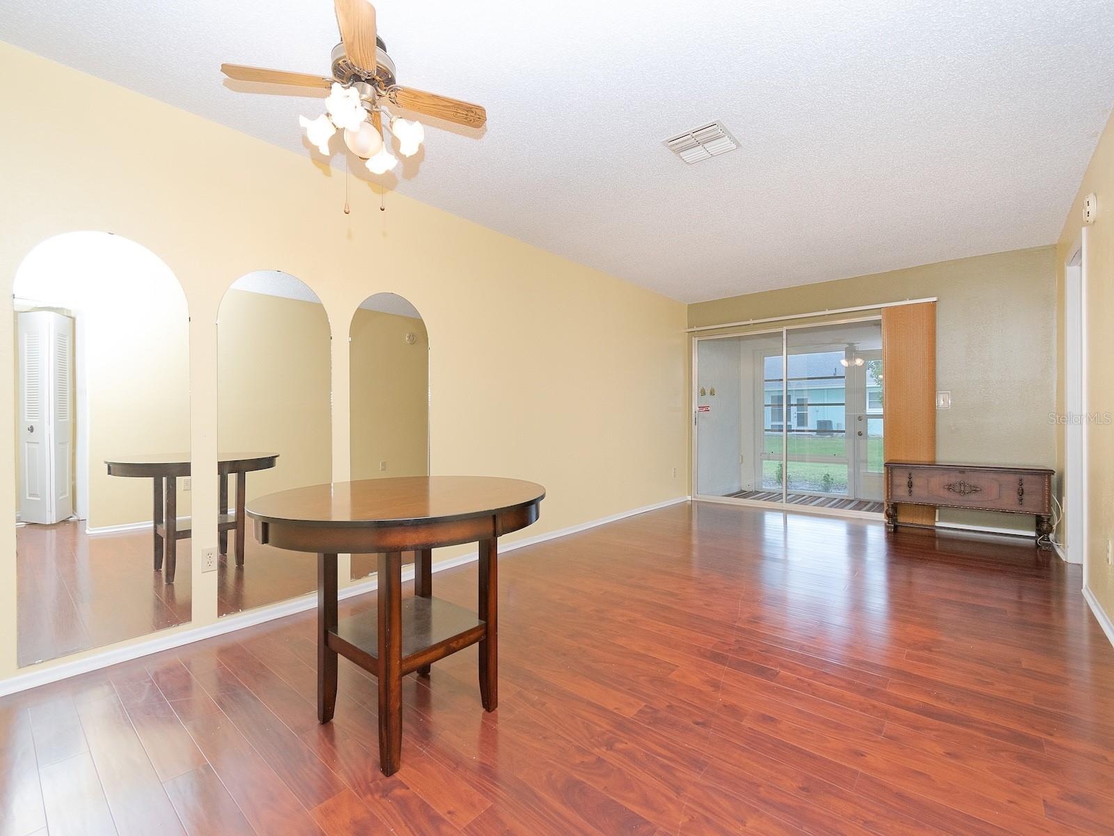 2465 Northside Dr #906 Property Photo 6