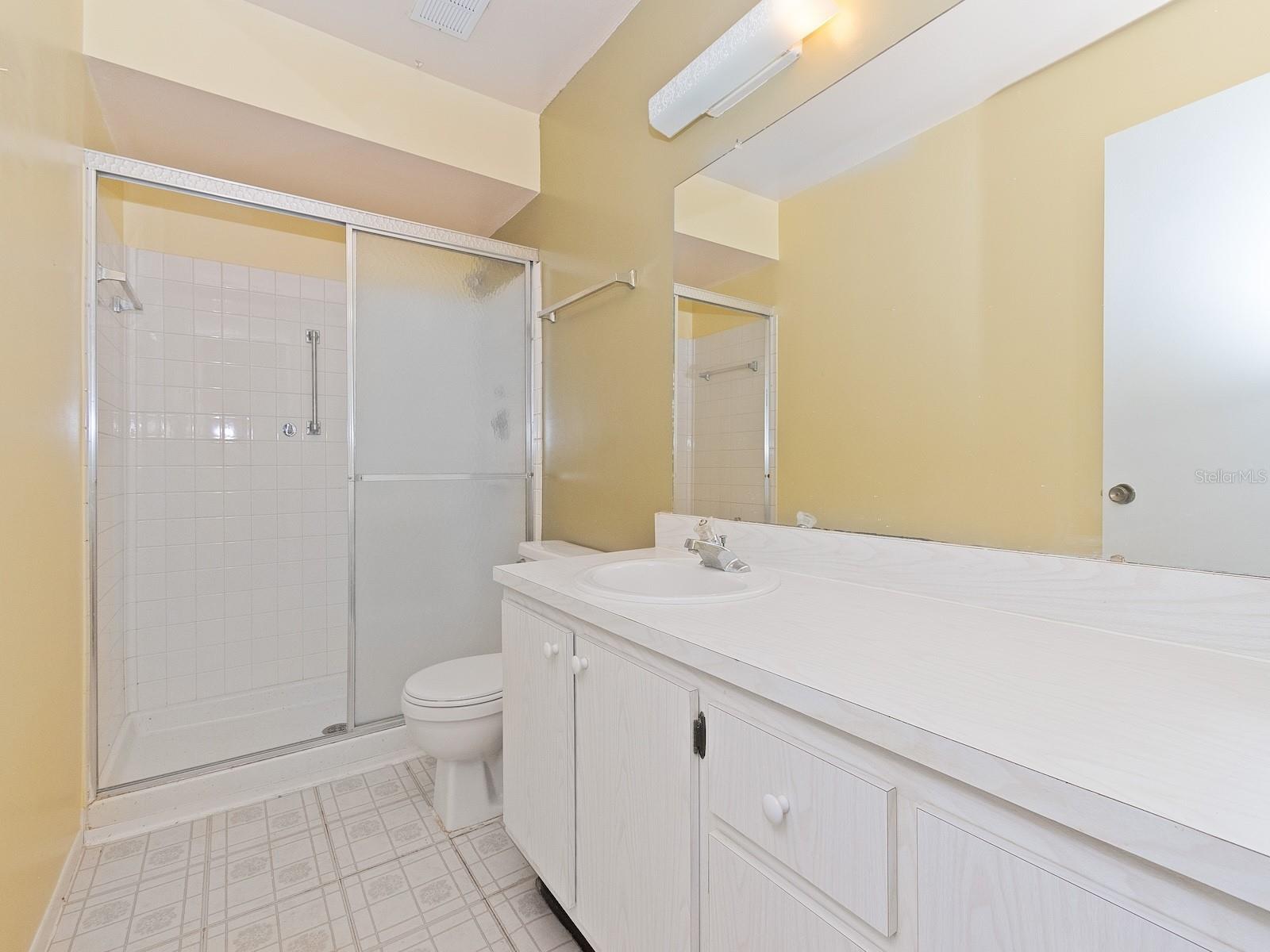 2465 Northside Dr #906 Property Photo 14