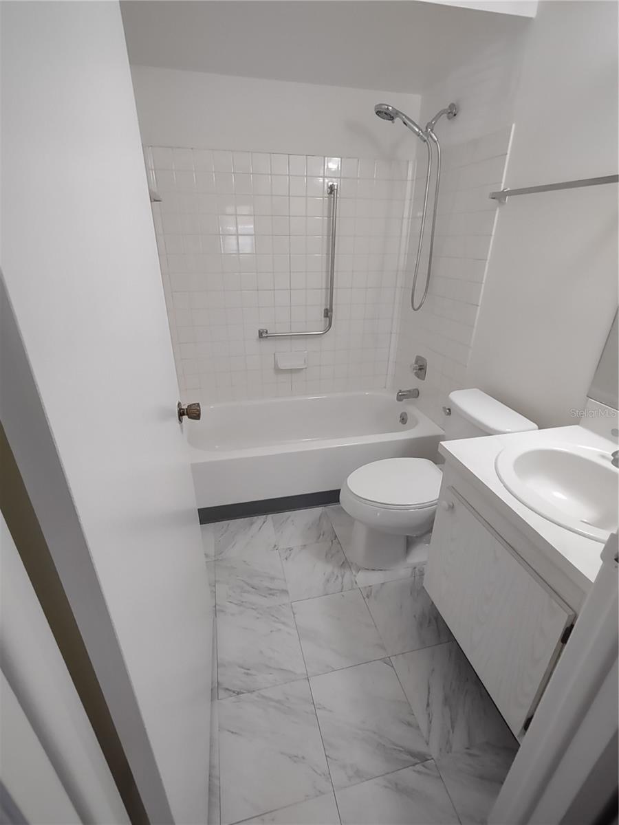 2465 Northside Dr #906 Property Photo 19