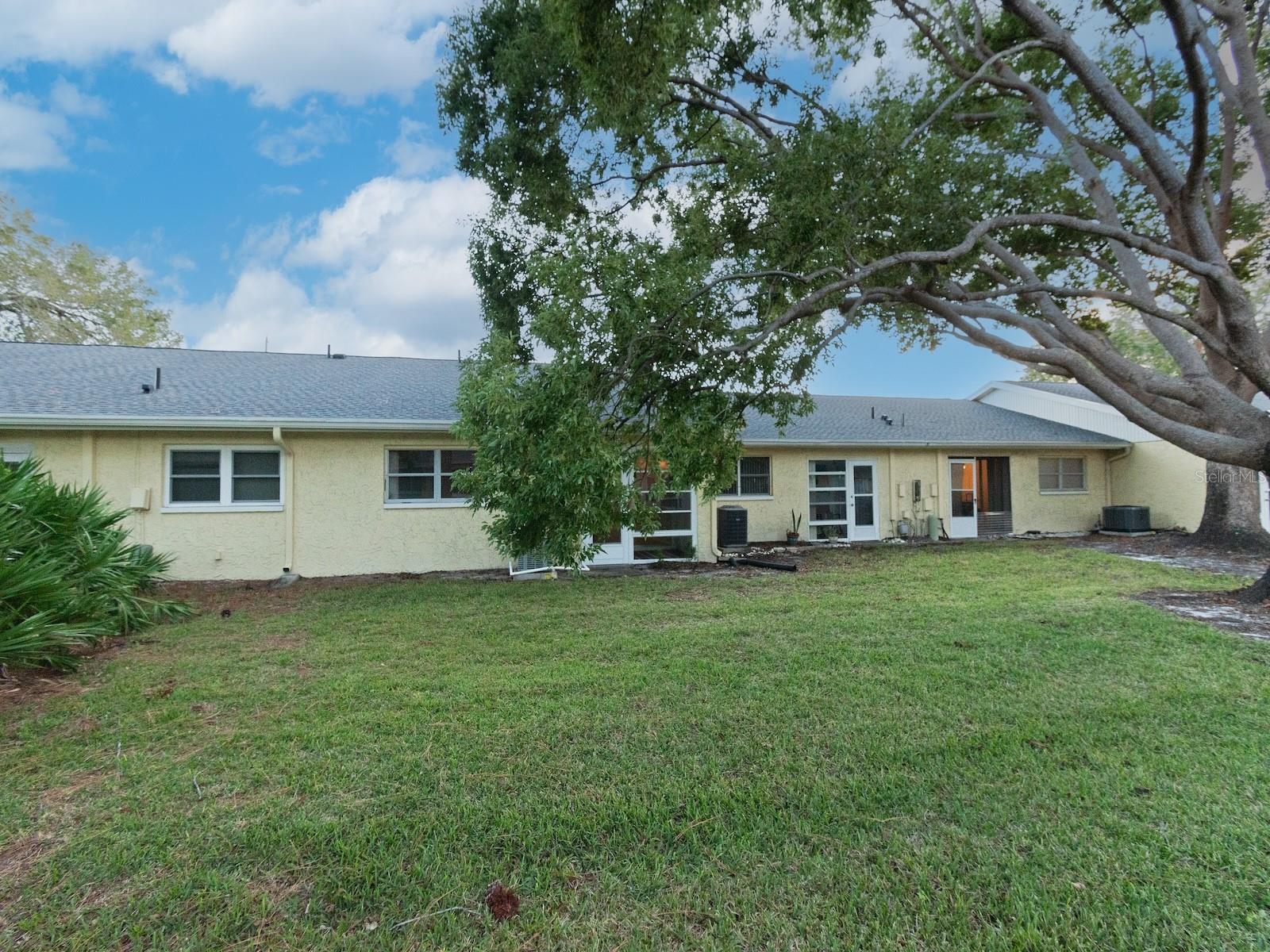 2465 Northside Dr #906 Property Photo 24