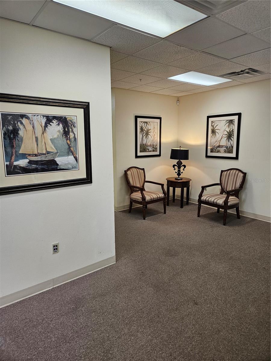 2504 Tamiami Trl N Property Photo 2