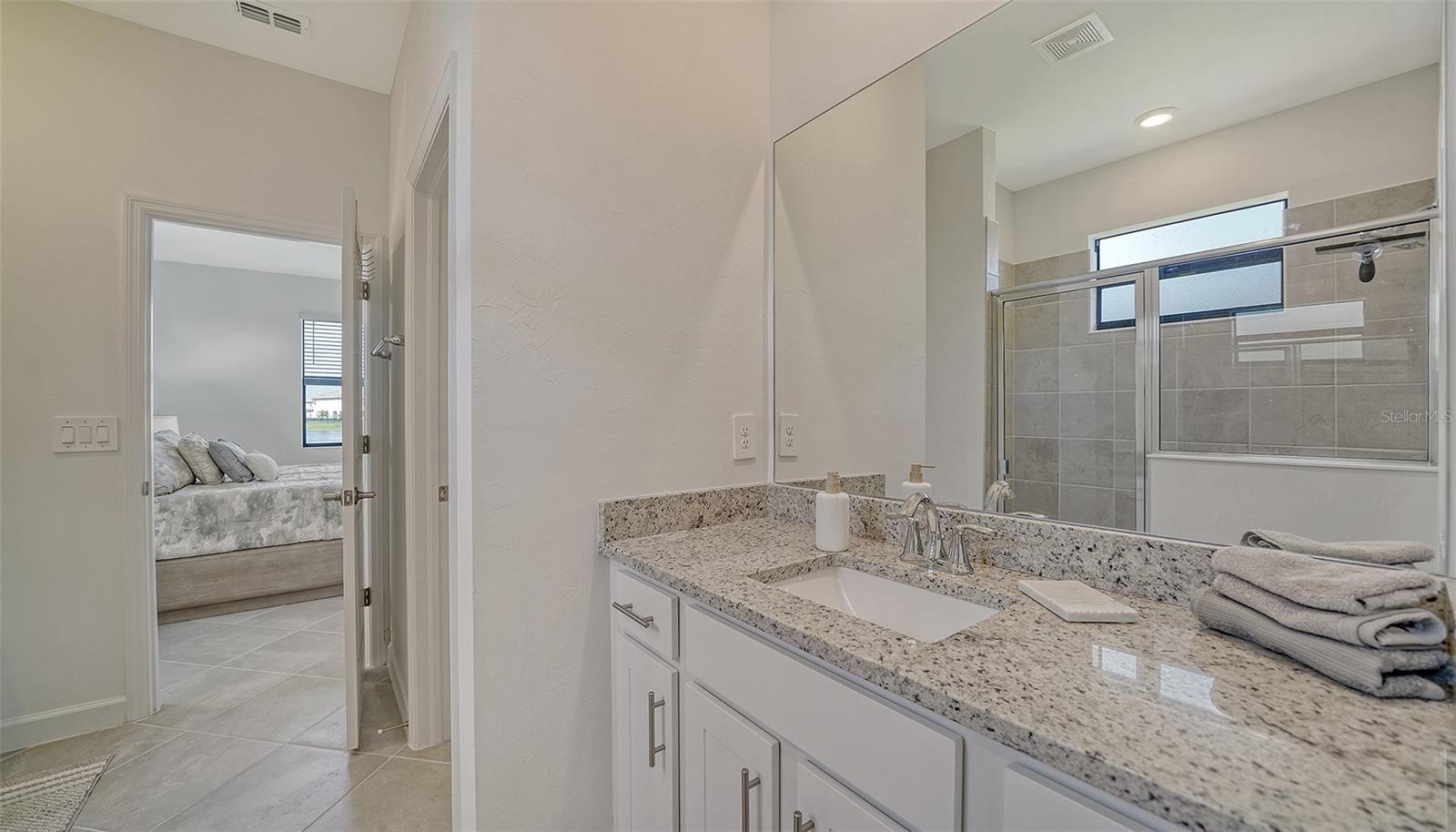15721 Sunny Day Dr Property Photo 14