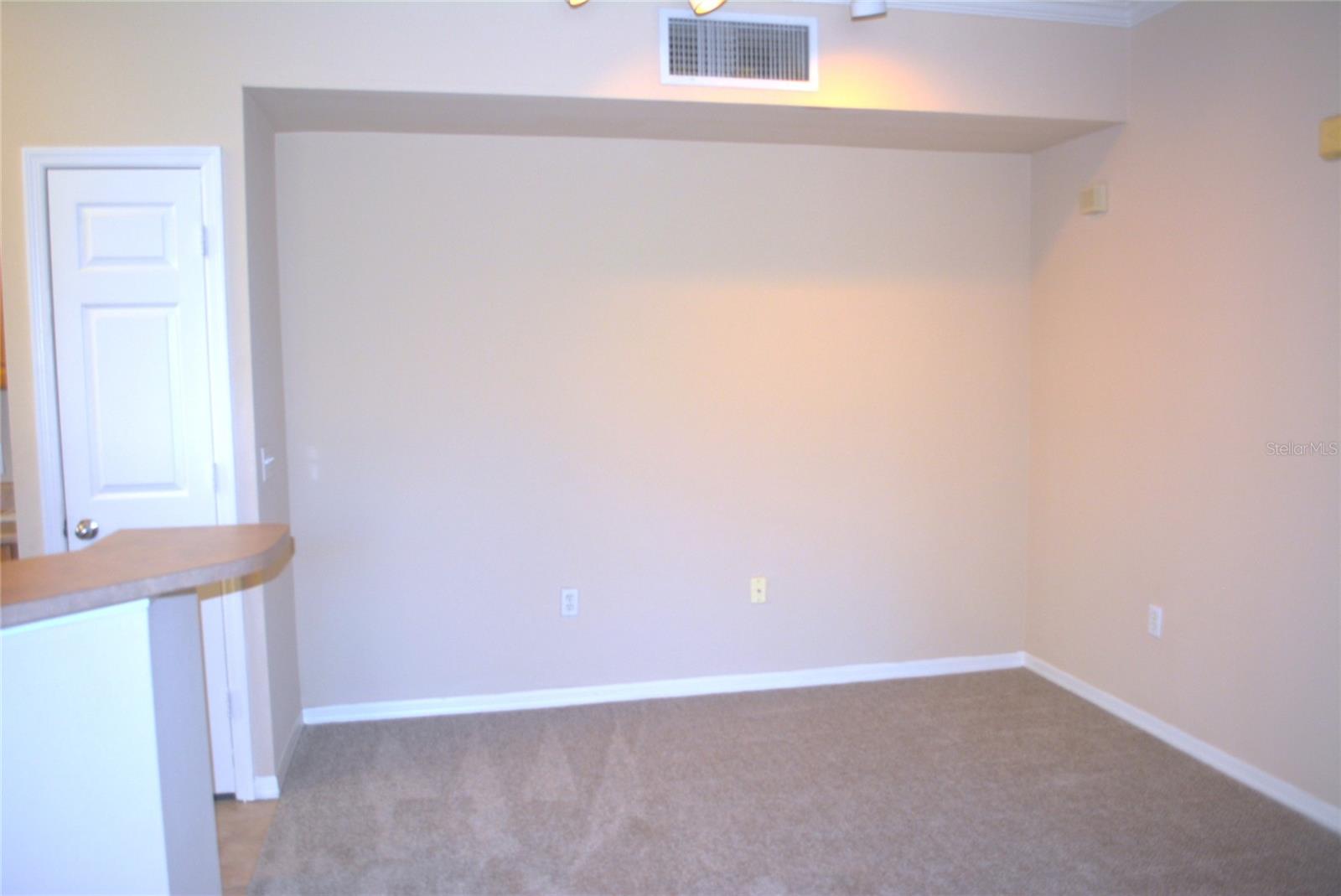 5701 Soldier Cir #104 Property Photo 5
