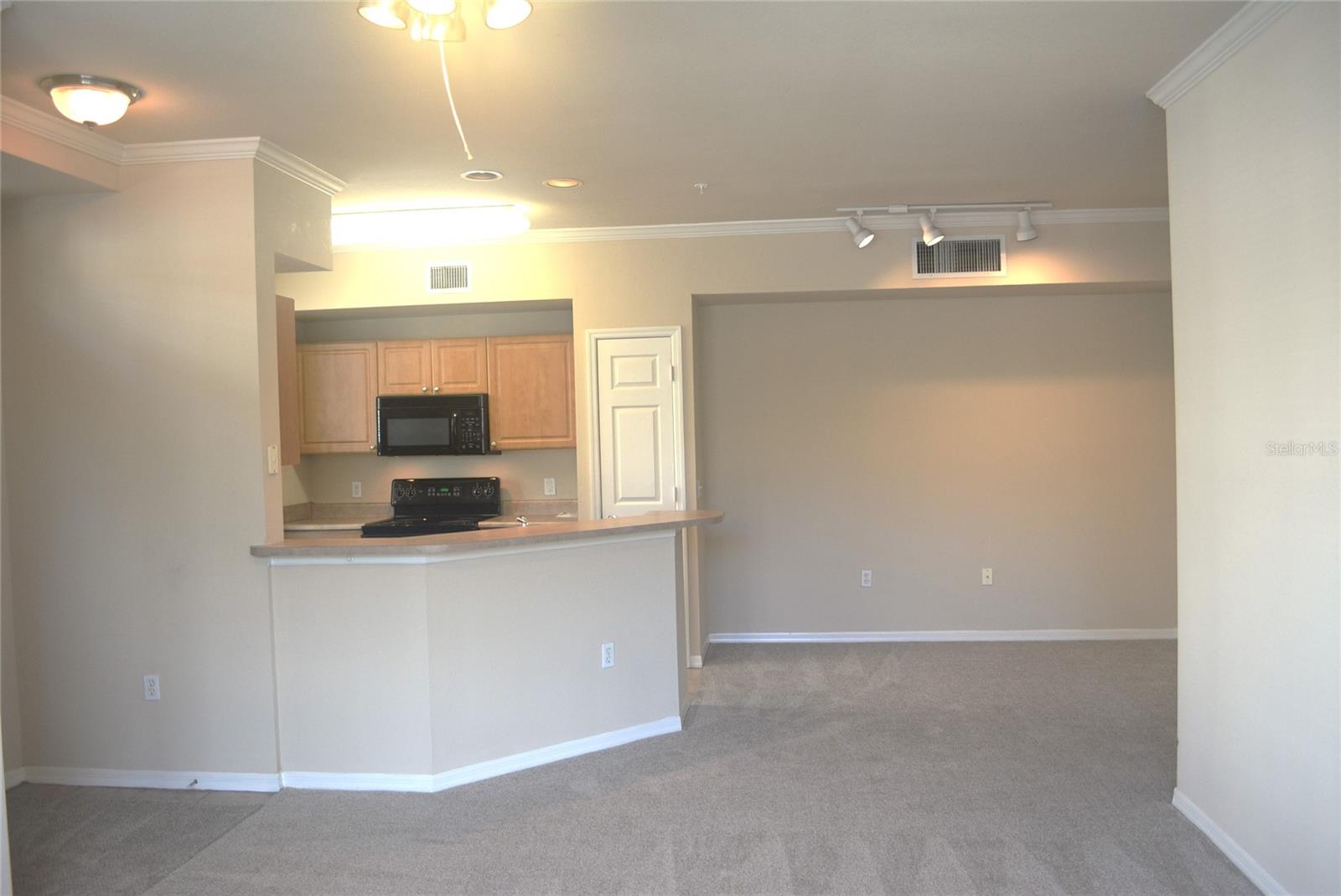 5701 Soldier Cir #104 Property Photo 12