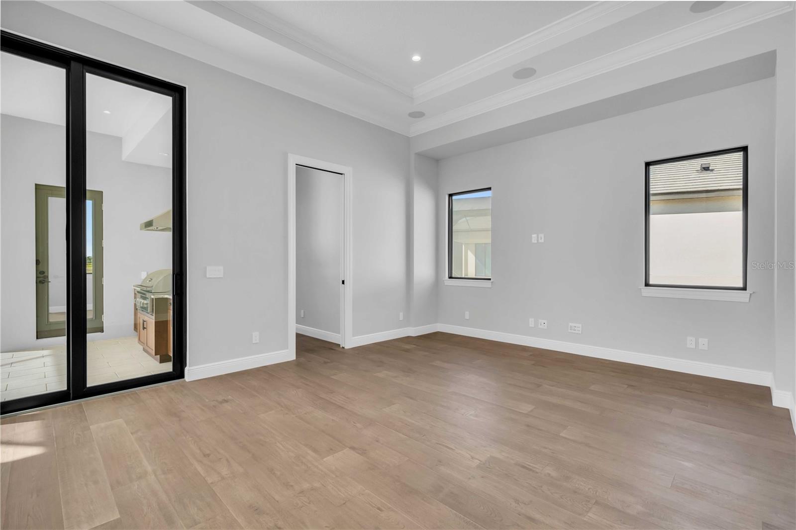 1018 Blue Shell Loop Property Photo 31