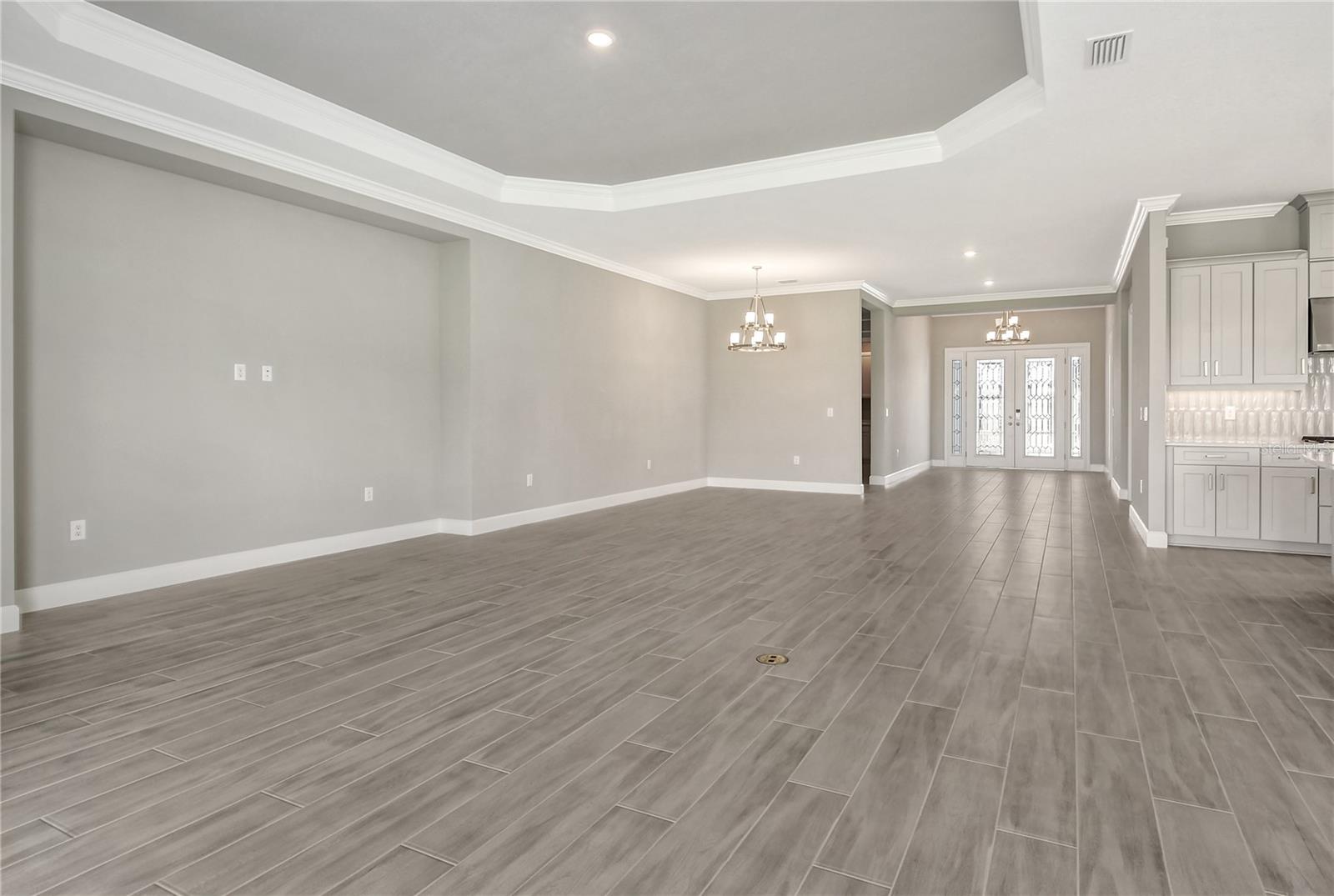 15625 San Lazzaro Ave Property Photo 14