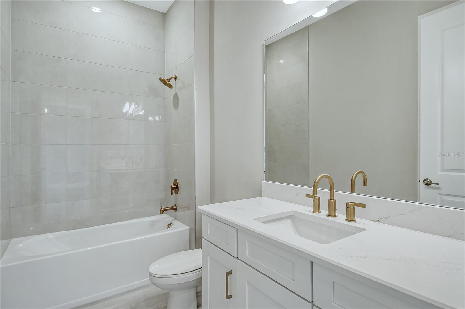 15625 San Lazzaro Ave Property Photo 43
