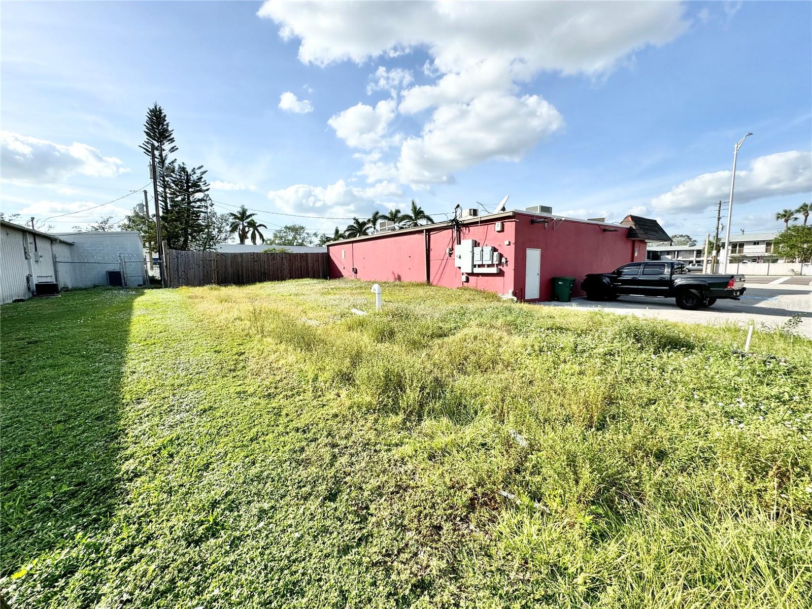 3080 Bee Ridge Rd Property Photo 21