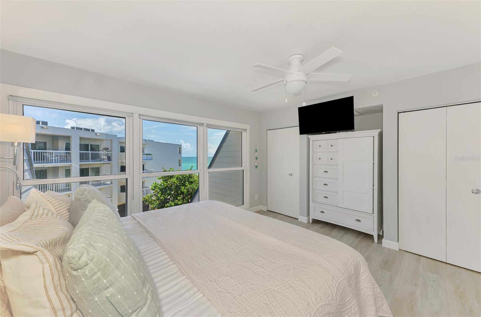 2400 N Beach Rd #17 Property Photo 34