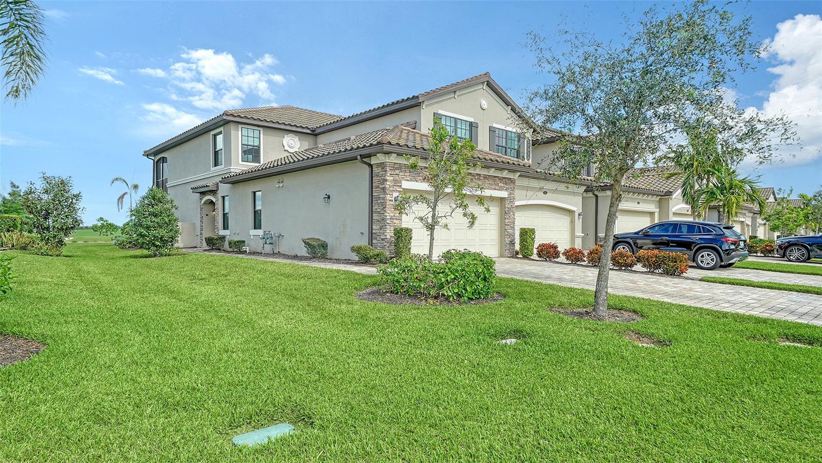 17815 Gawthrop Dr #101 Property Photo 1