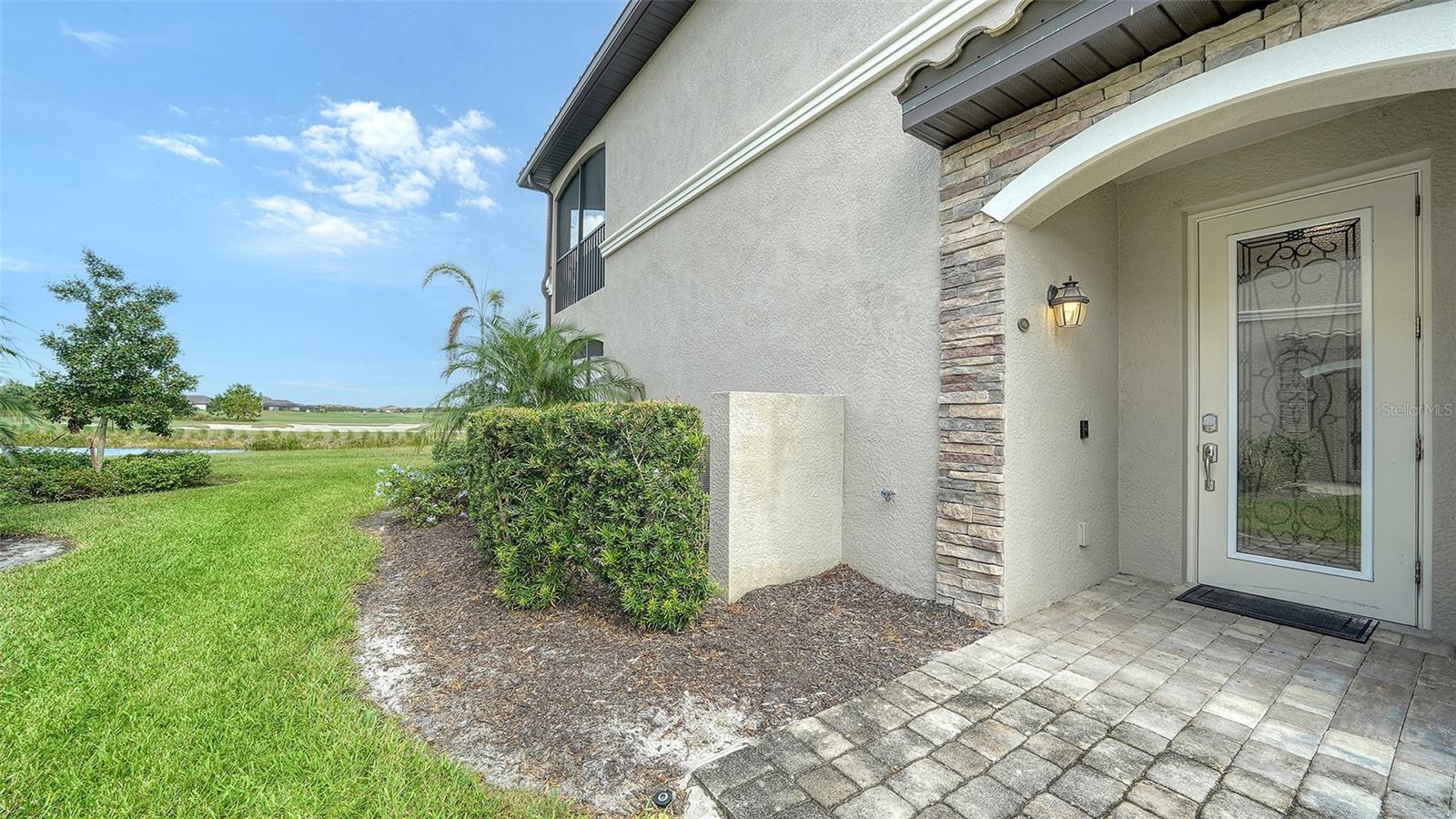 17815 Gawthrop Dr #101 Property Photo 3