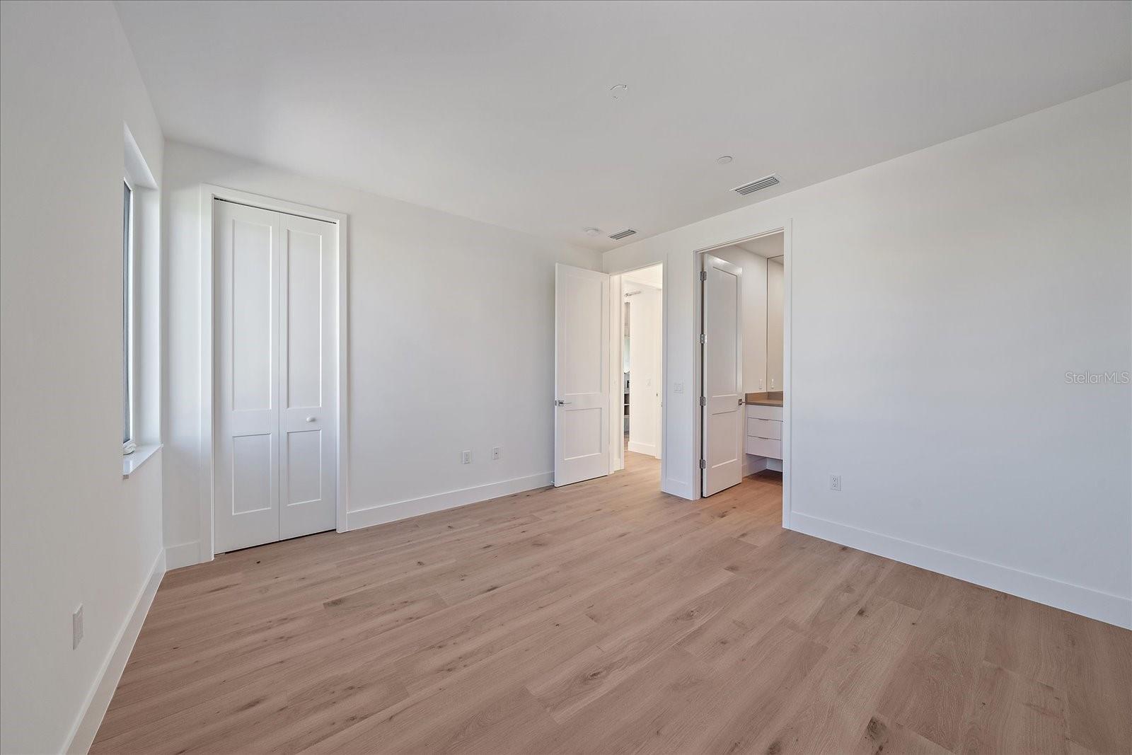 1720 Alderman St Property Photo 32