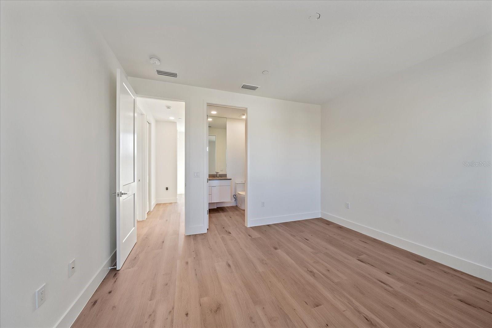 1720 Alderman St Property Photo 33