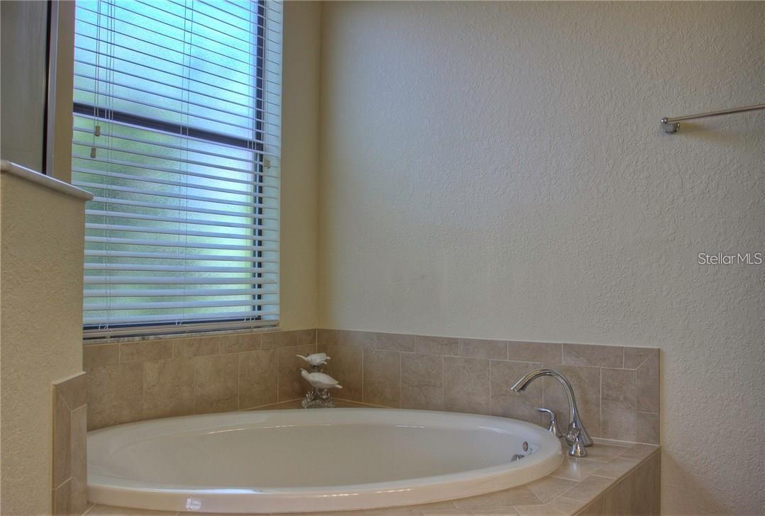 6627 Candlestick Dr Property Photo 19