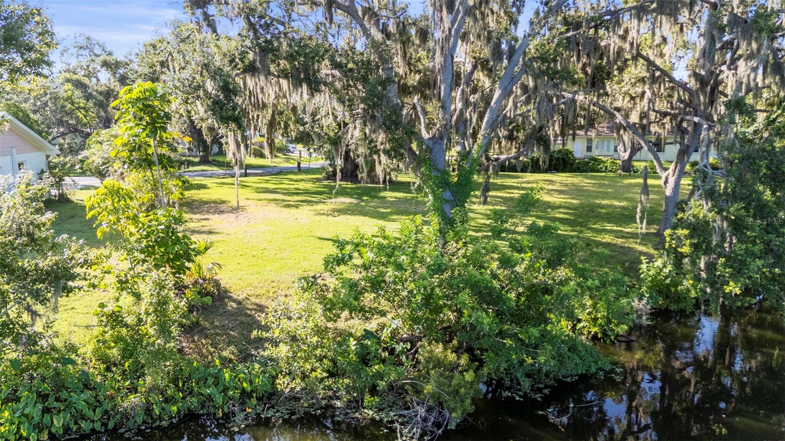 5405 San Juan Dr Property Photo 1