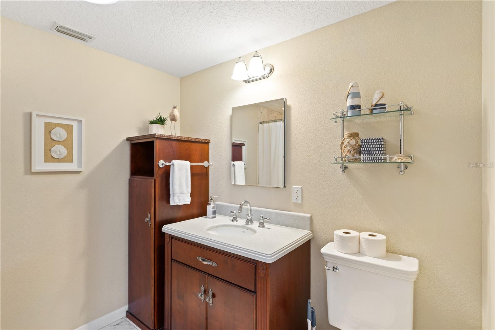 2365 Bay St Property Photo 34