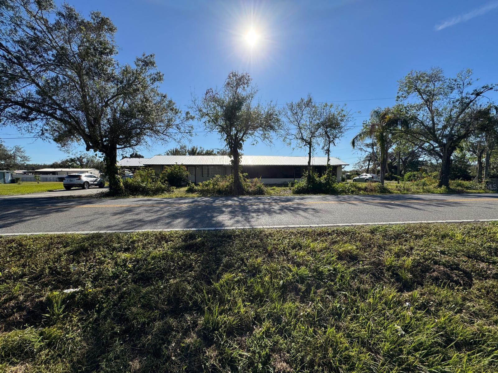 2279 Se Carlstrom Field Rd Property Photo