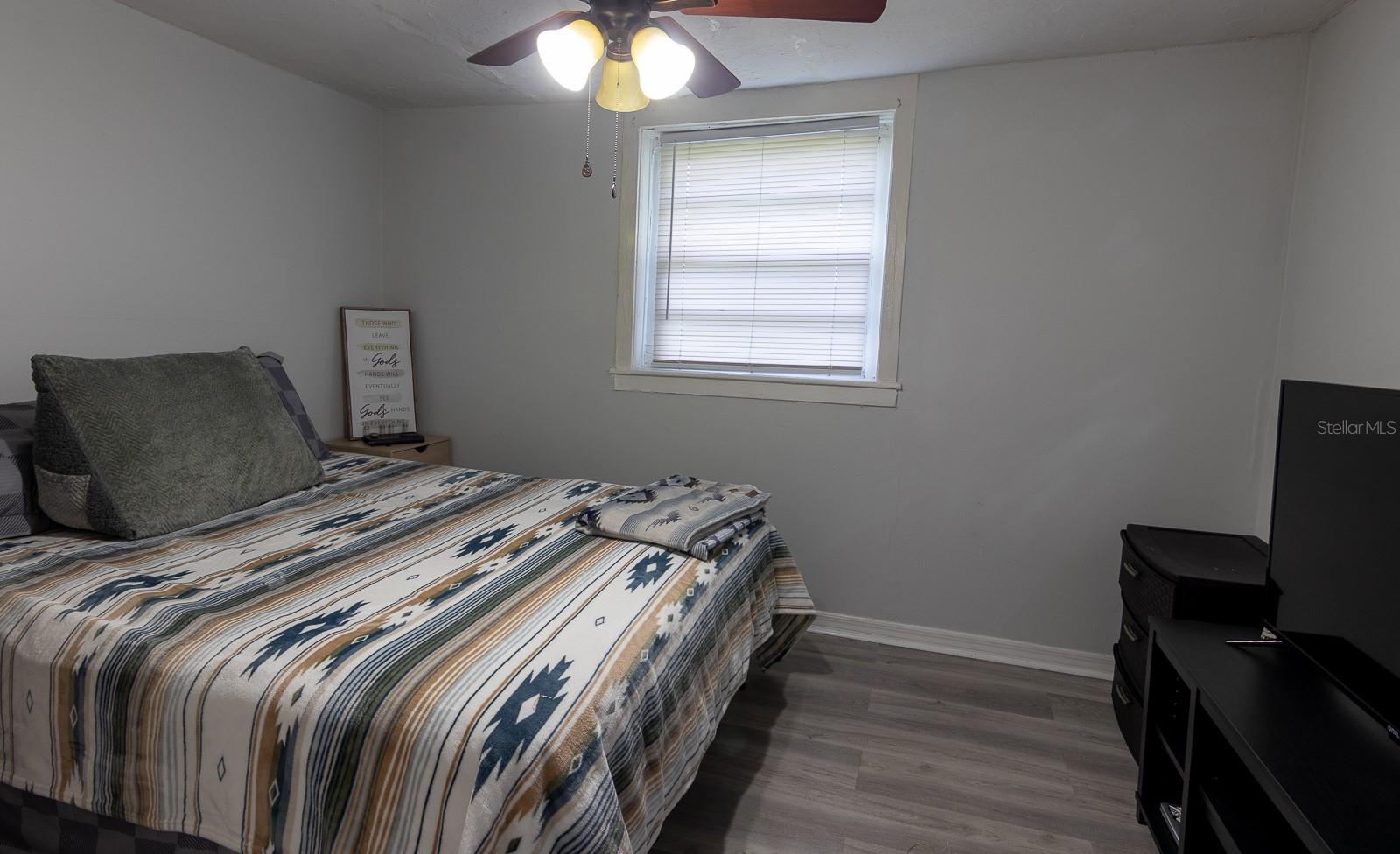 2029 Palm Ter Property Photo 6