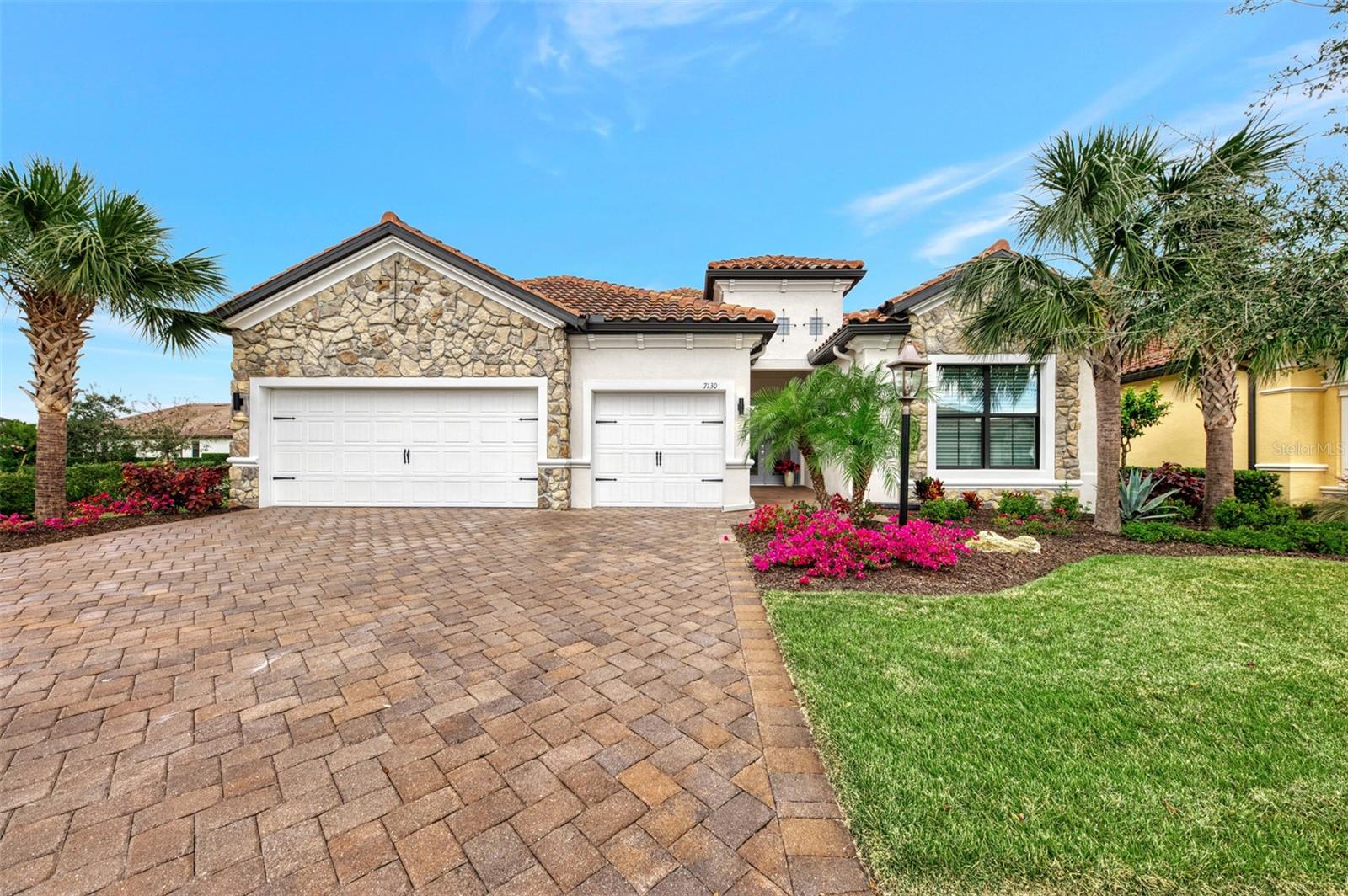 7130 WHITTLEBURY TRL Property Photo 1