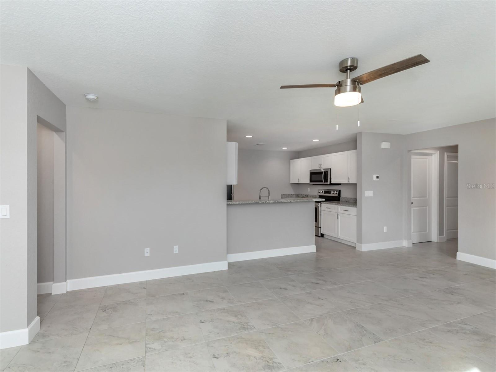 12063 Henley Ave Property Photo 14