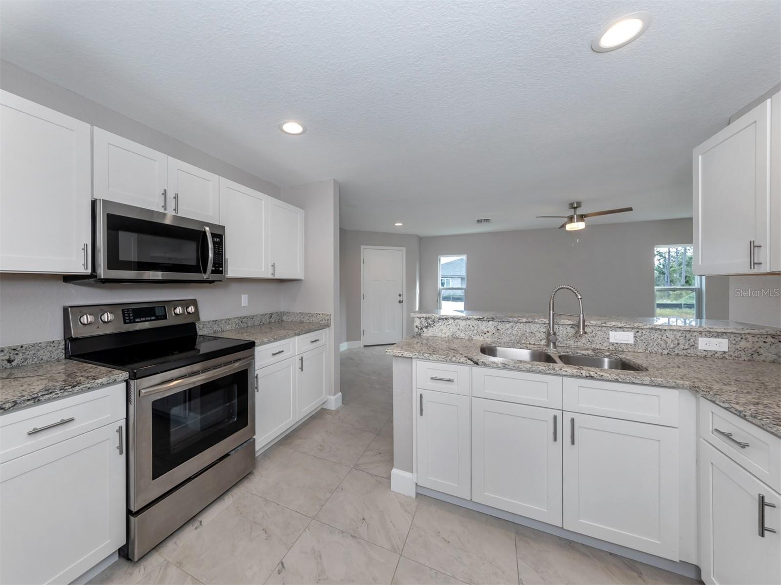 12063 Henley Ave Property Photo 20